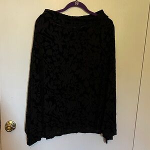 New Directions Black Asymmetrical Floral Skirt